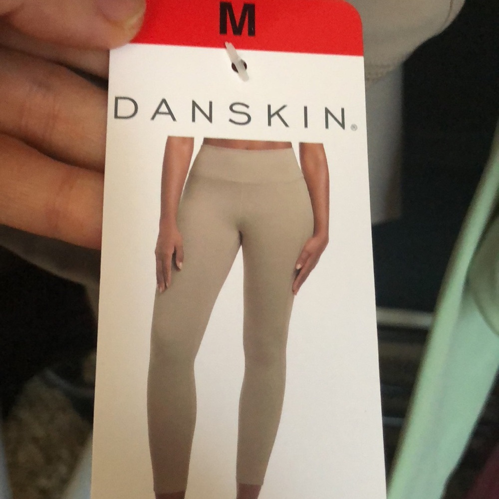 DANSKIN  light weight NUDE Leggings